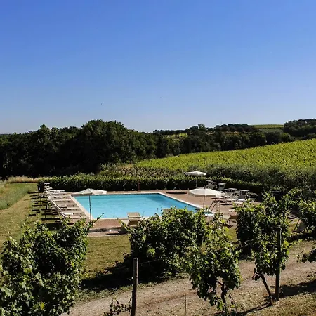 Country house Poggio Alle Vigne *