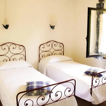 Country house Poggio Alle Vigne *